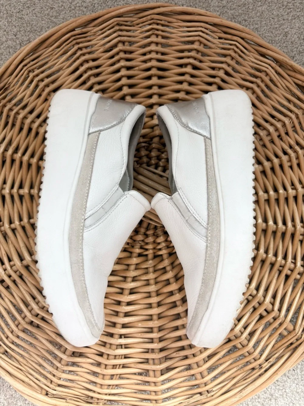Vionic White Silver Metallic Kearny Leather Platform Slip On Sneakers Size 7 - Picture 6 of 11